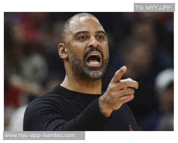 乌度卡谈球队表现与KD融入后的新目标追求 乌度卡谈球队表现与KD融入后的新目标追求