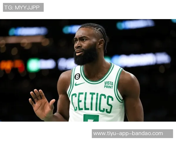 杰伦布朗分析失利原因强调球队需全场保持拼劲与专注